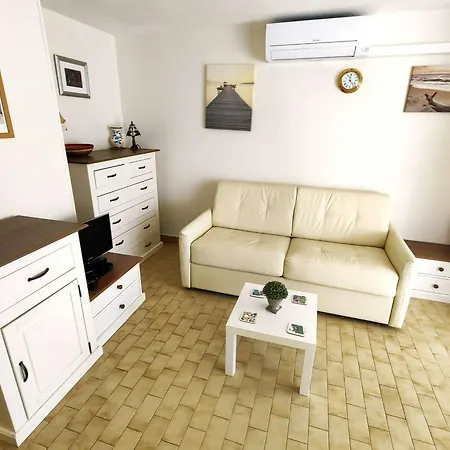 Joli T2 Climatise Au Cap D'agde, Piscine Et Parking, Proche - Fr-1-607-221 *